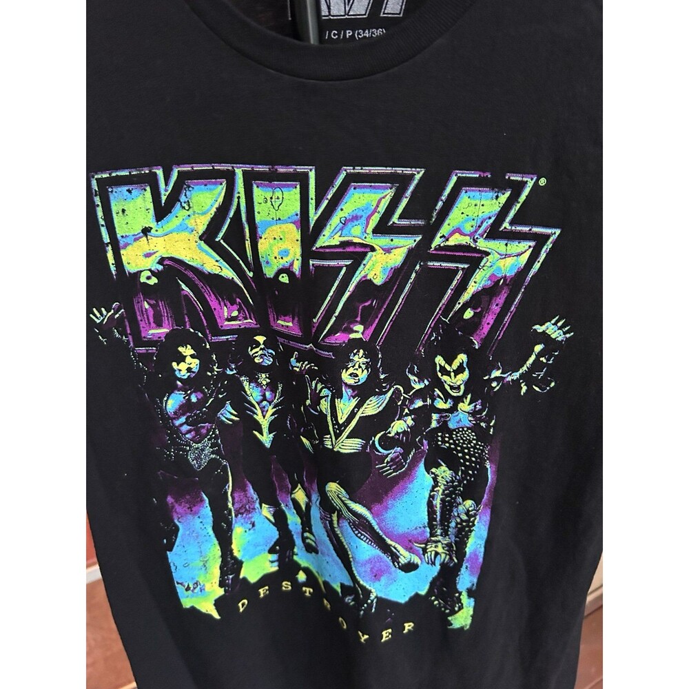 Mens Kiss Tee Shirt Size Small